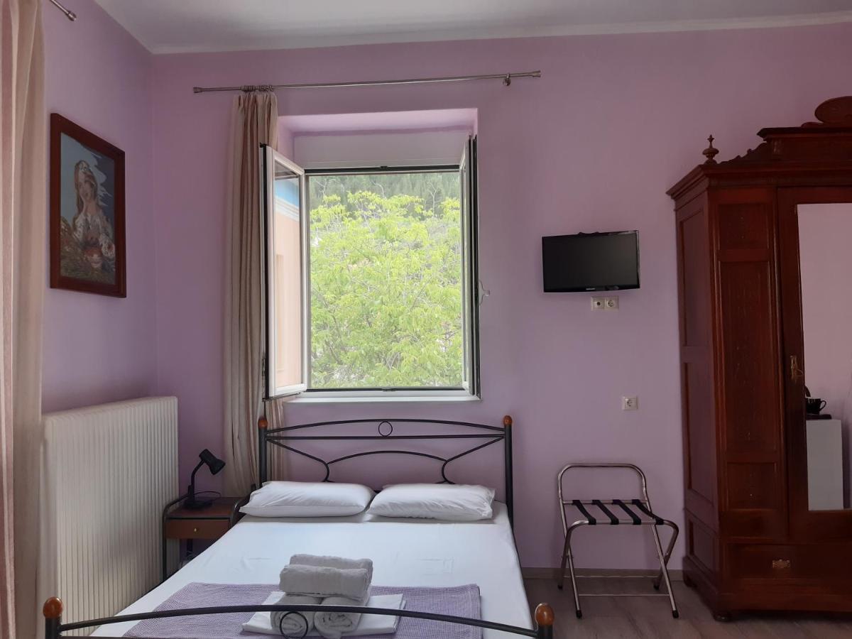 Christina Guest House ไมส์ตราส ภายนอก รูปภาพ