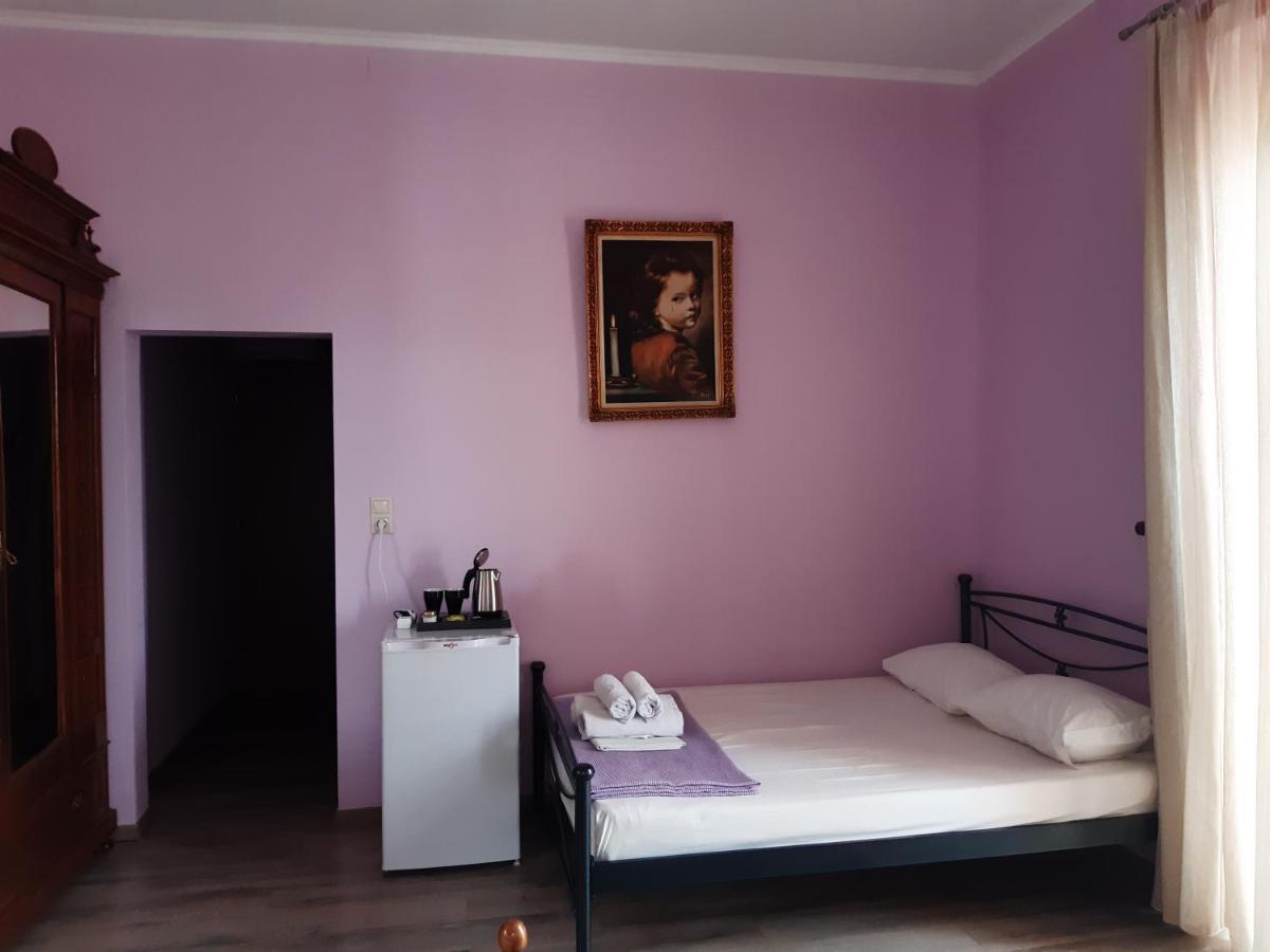 Christina Guest House ไมส์ตราส ภายนอก รูปภาพ