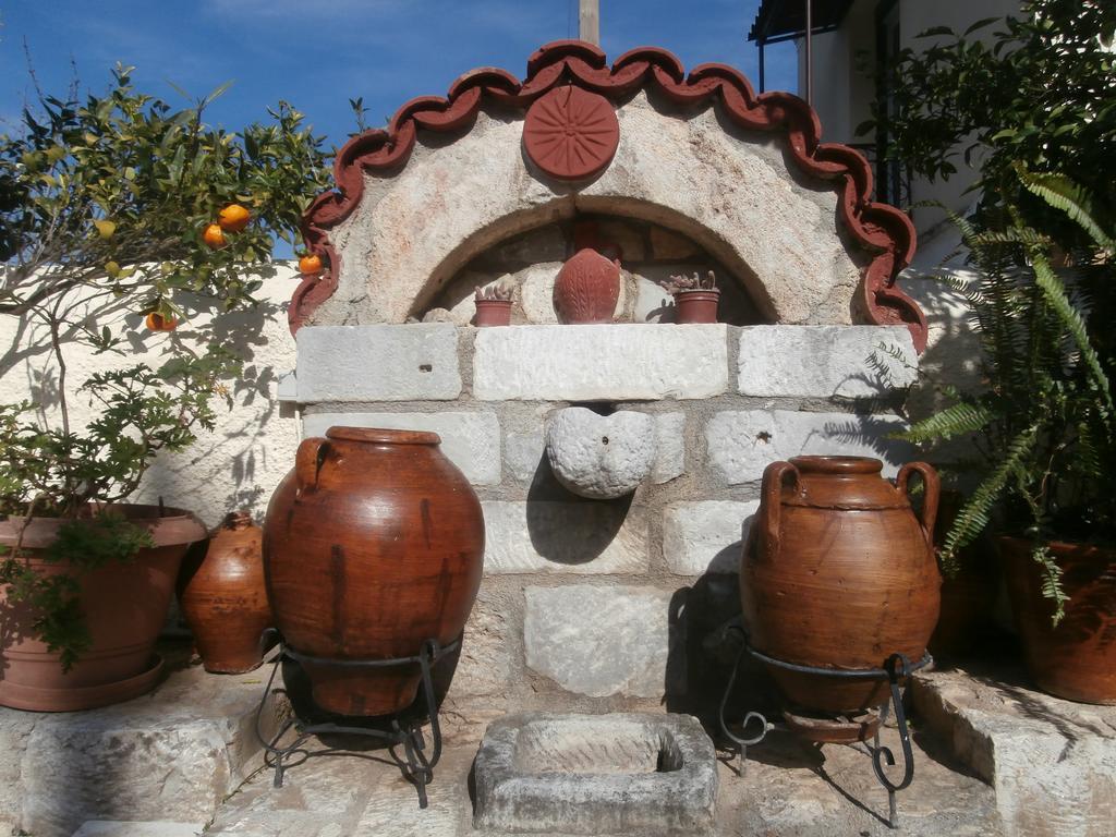 Christina Guest House ไมส์ตราส ภายนอก รูปภาพ